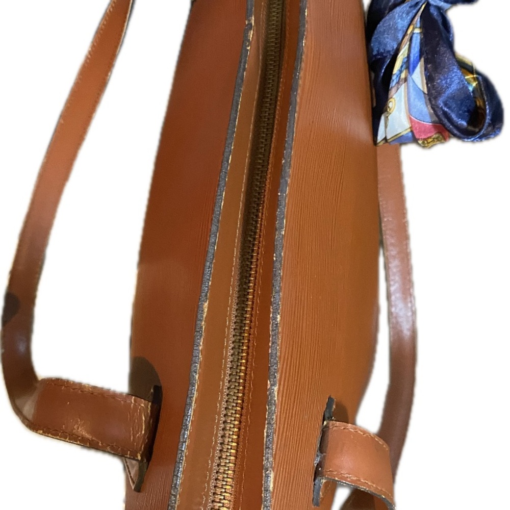 Louis Vuitton Saint Jacques Epi Leather Bag Made in France - Picture 3 of 15